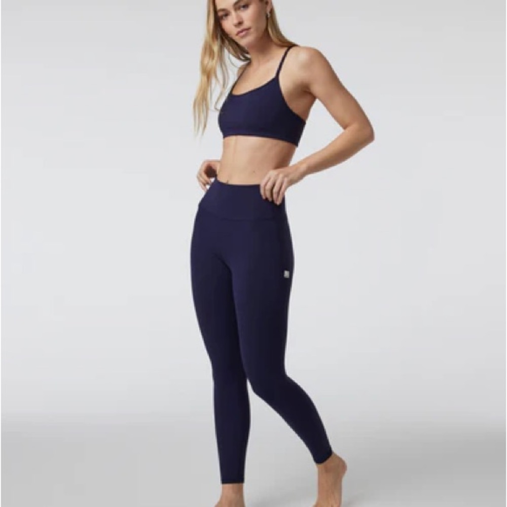 EUC Women's VUORI Legging. Size L. Jet Blue.